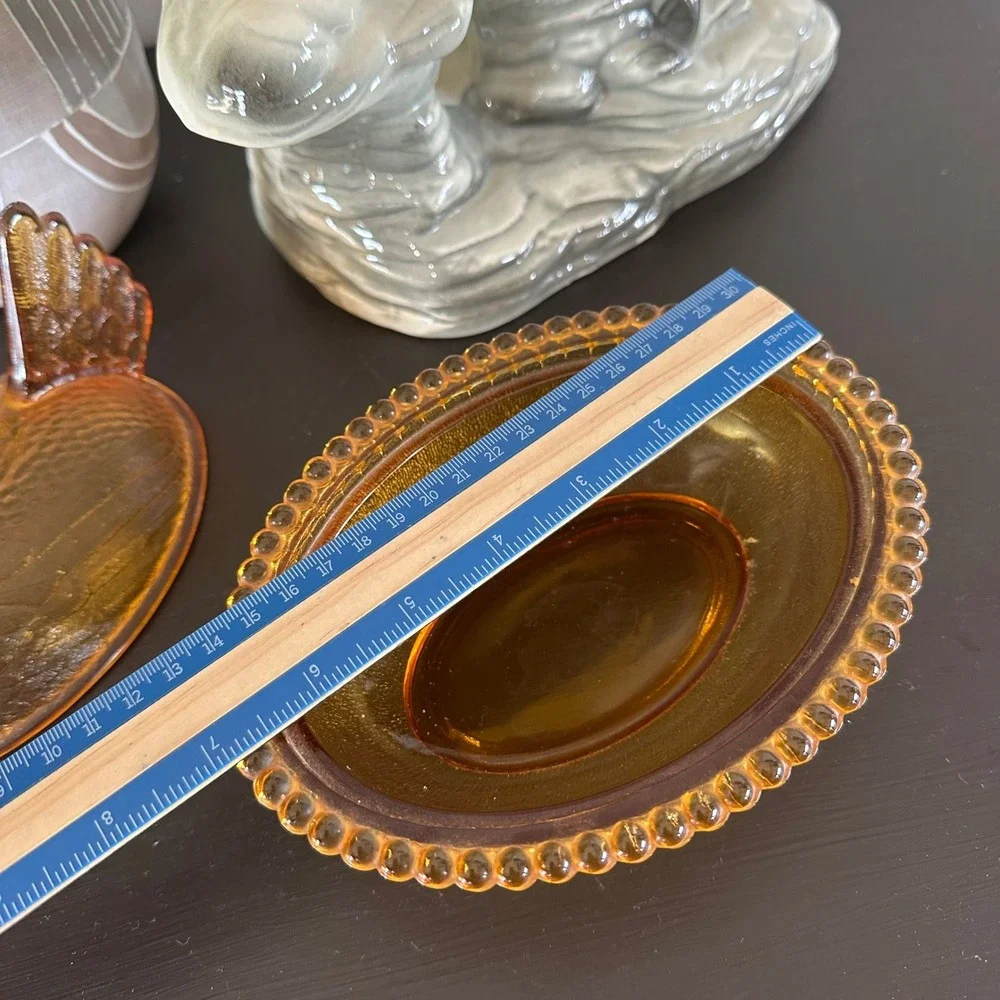 Unbranded vintage amber